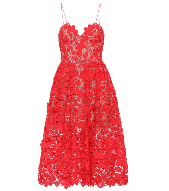 Дантелена рокля с бюстие в червено